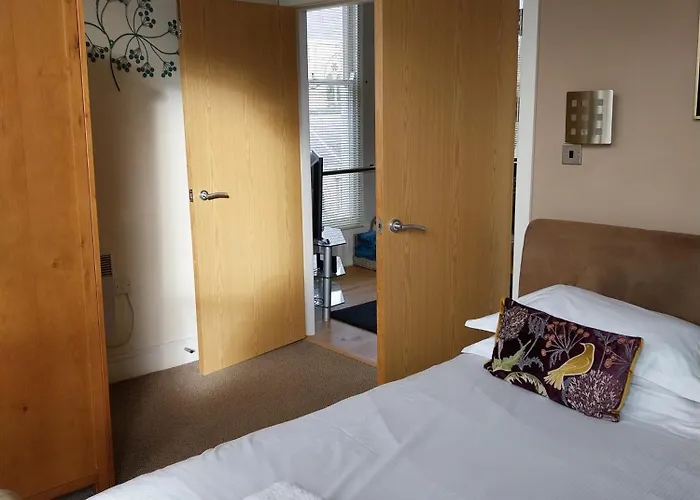 Easby Hall 9 * Scarborough